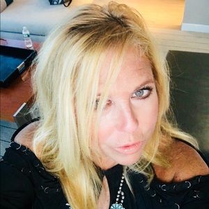 Meet your Posher, Shelly